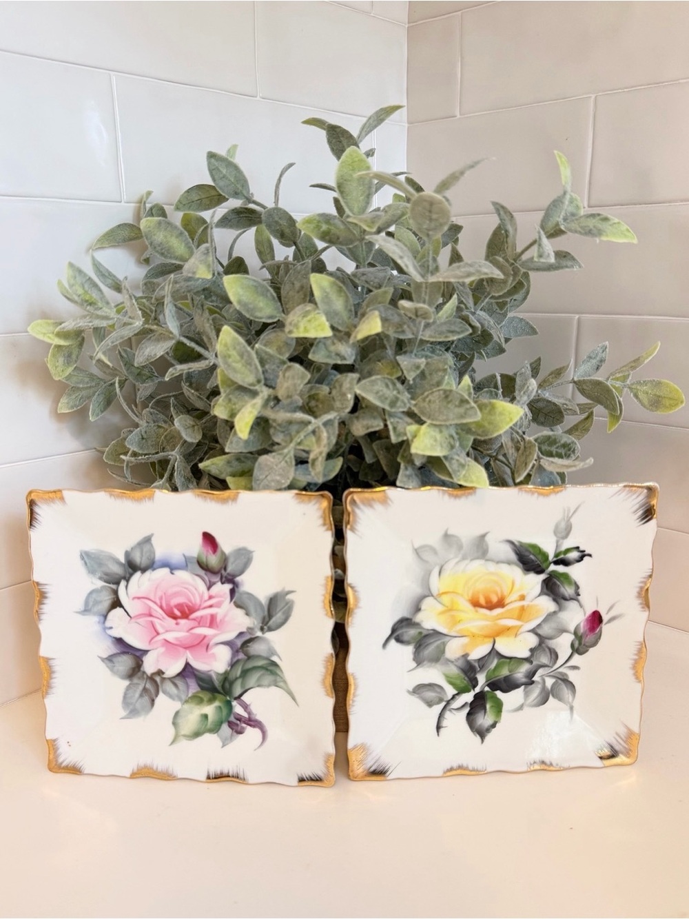 Vintage Lefton’s China Japan Hand Painted Rose Wall Plaques Set of 2 Gold Trim